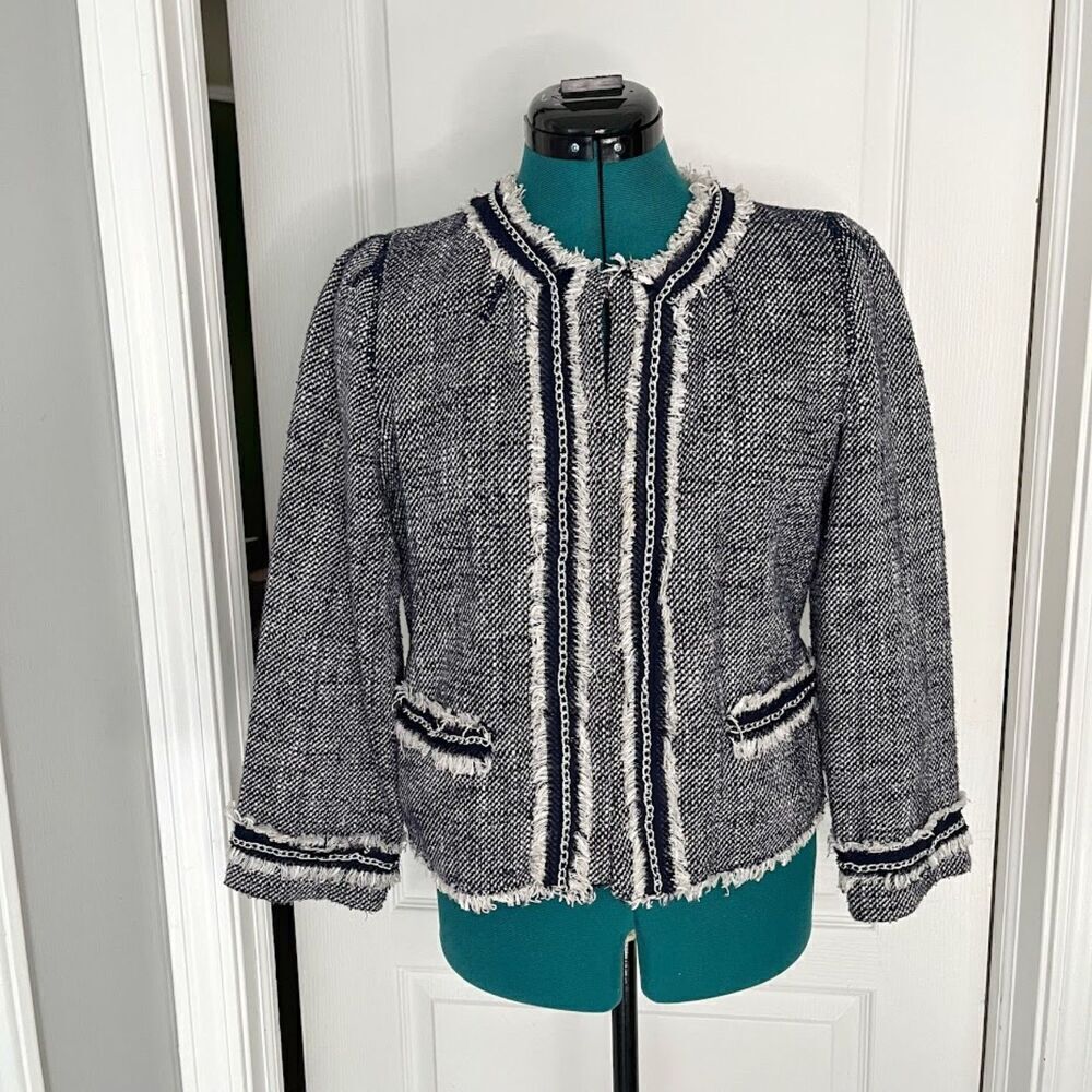 Chicos Black Label Crop Chain Fringe Frayed Pocket Unlined Tweed Blazer Jacket
